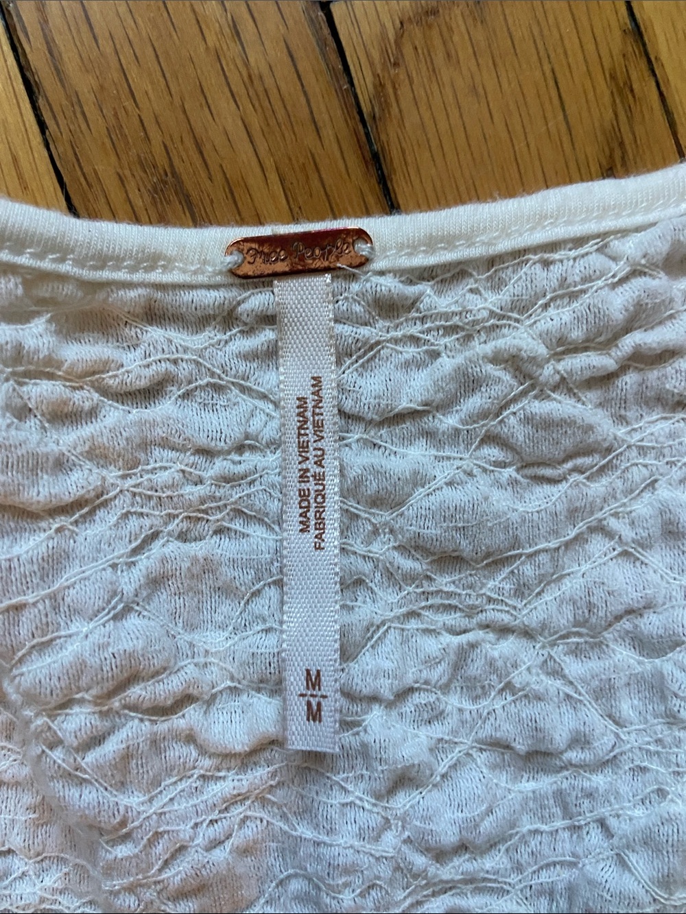 Free People Ivory Textured V-Neck Short Sleeve Tee, Size M - Picture 2 of 4